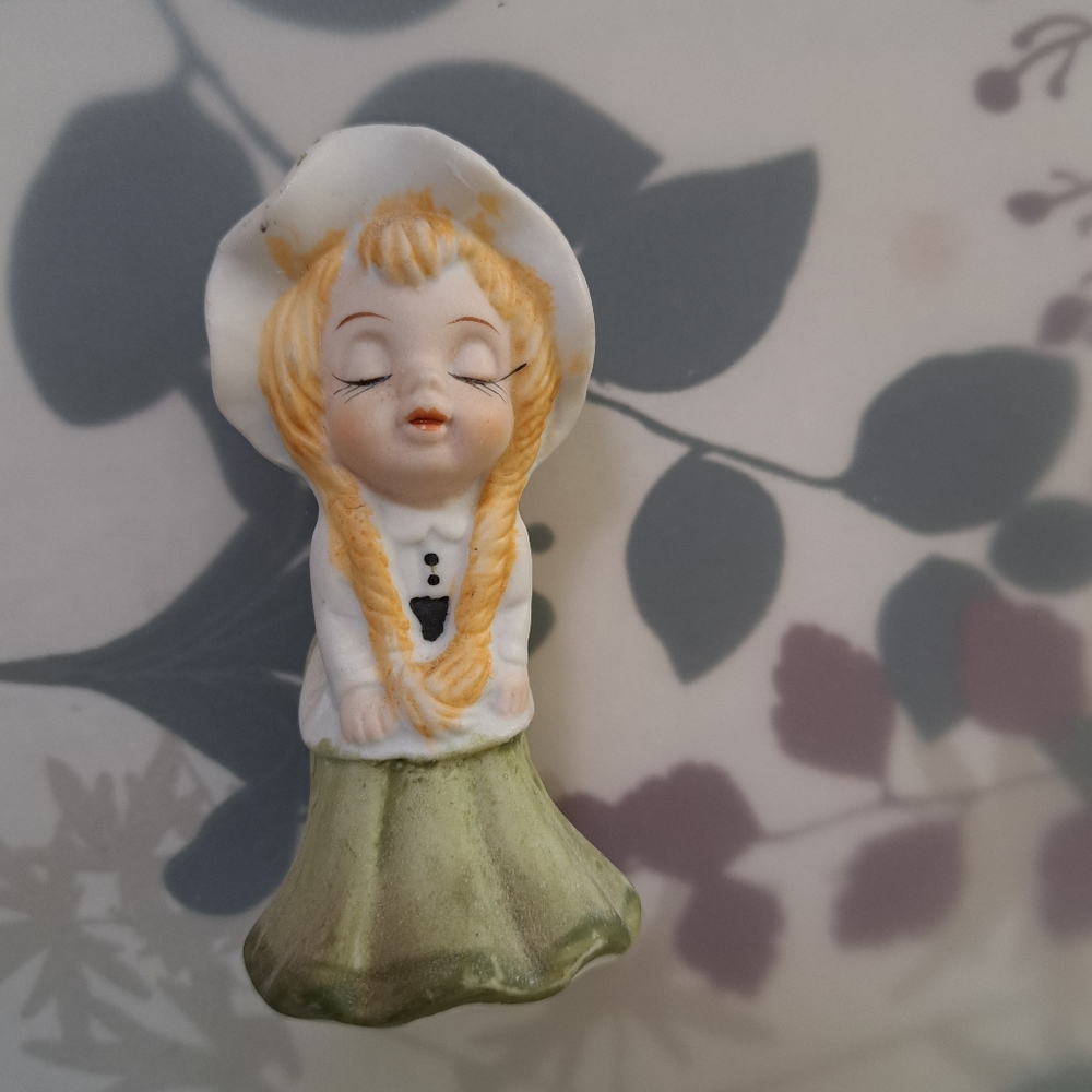 Vintage Lefton Irish Lass Kissing St. Patricks Day Ceramic